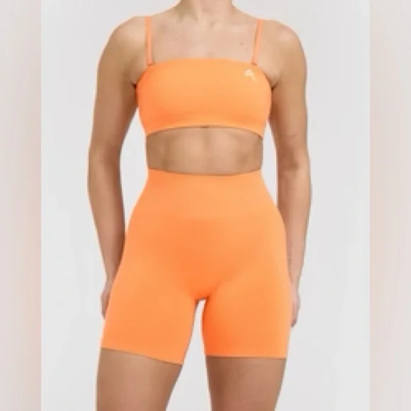 ONER ACTIVE EFFORTLESS APRICOT ORANGE SHORTS SIZE M - Picture 3 of 6